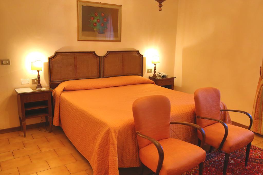 Hotel Villa Le Rondini フィレンツェ エクステリア 写真