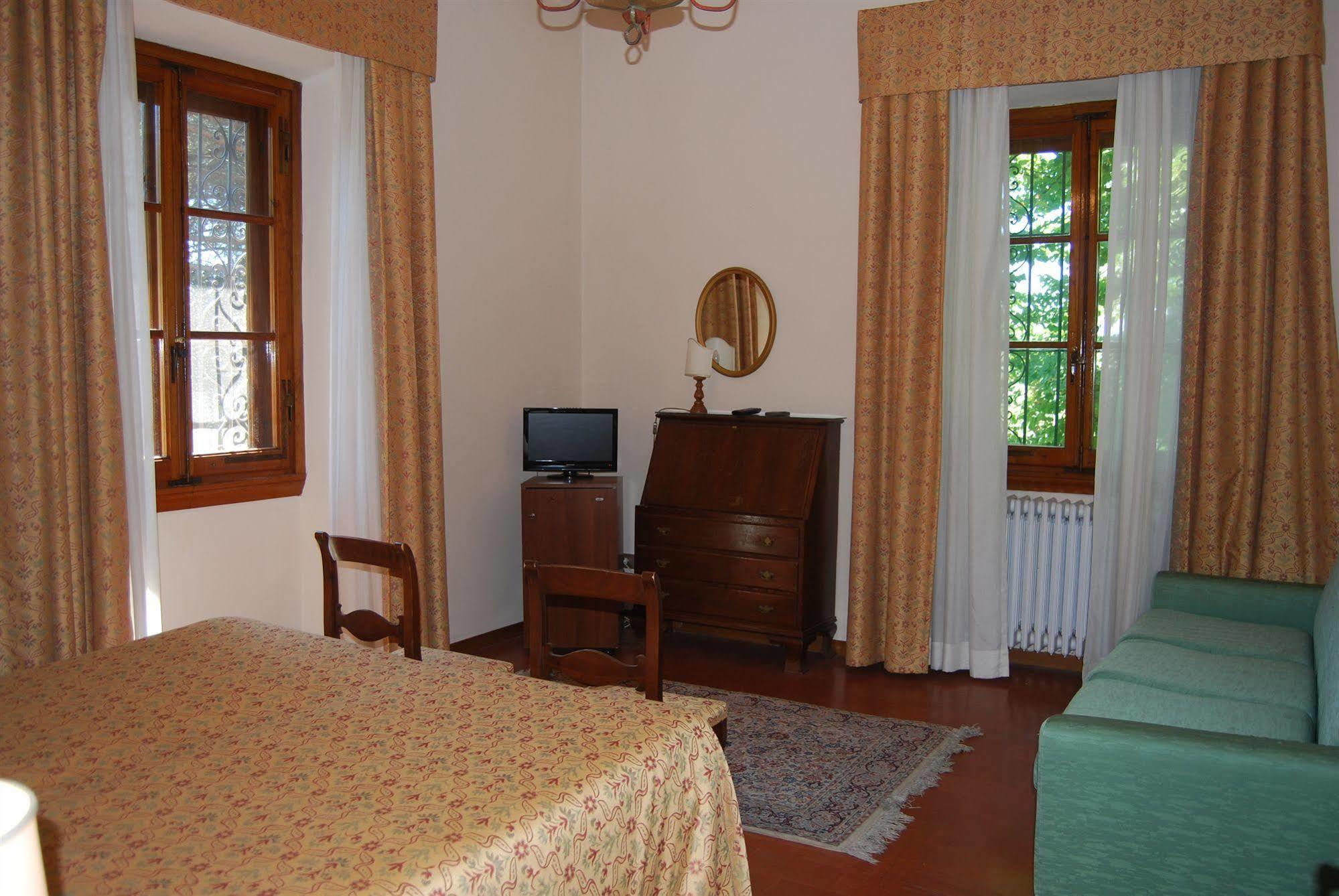 Hotel Villa Le Rondini フィレンツェ エクステリア 写真